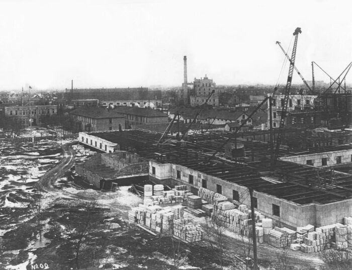 The Legislative building under construction in 1915.