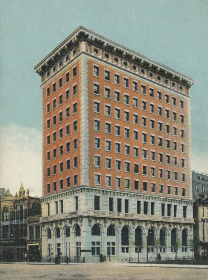 Front and side facades of Union Bank Tower in 1910.