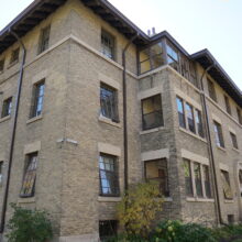 Image 4: Facade of the Wardlaw Apartment building from street view on the corner of Wardlaw and Nassau