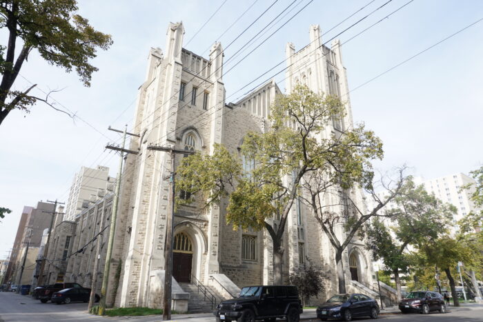 Corner facade of Knox Church