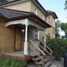 Image 5: Back stairs to open porch