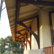 Image 2: Side of CPR station with roof overhang