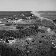 Image 3: View of York Factory along shoreline